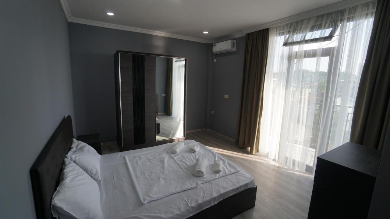 Guest House Etm Makhinjauri Bagian luar foto