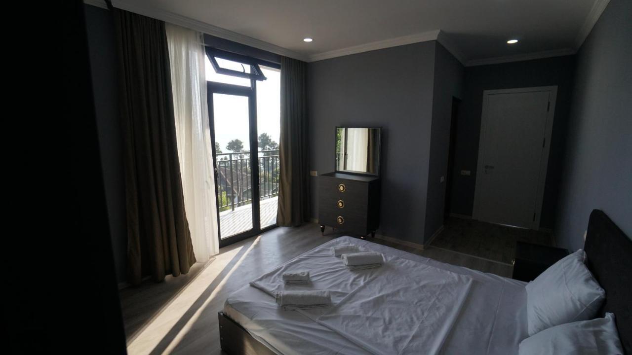 Guest House Etm Makhinjauri Bagian luar foto