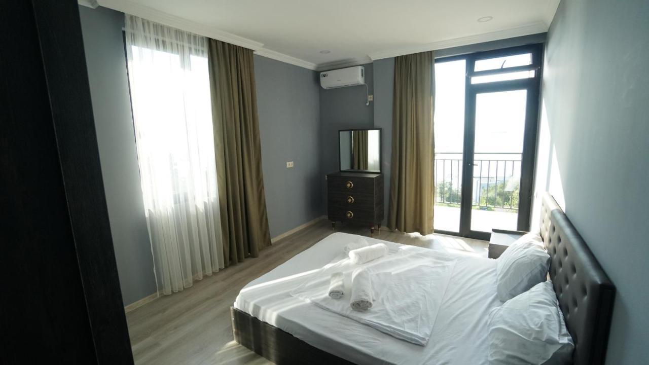 Guest House Etm Makhinjauri Bagian luar foto